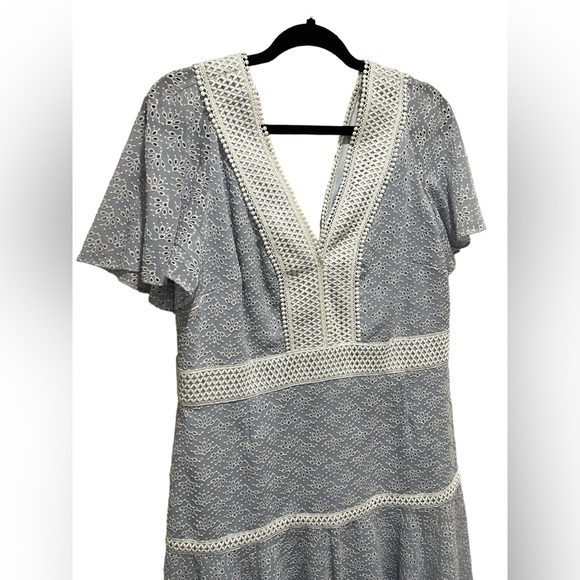 Gianni Bini blue & ivory Alice mini lace V neck eyelet dress size 12 NWT $179 - Picture 3 of 8